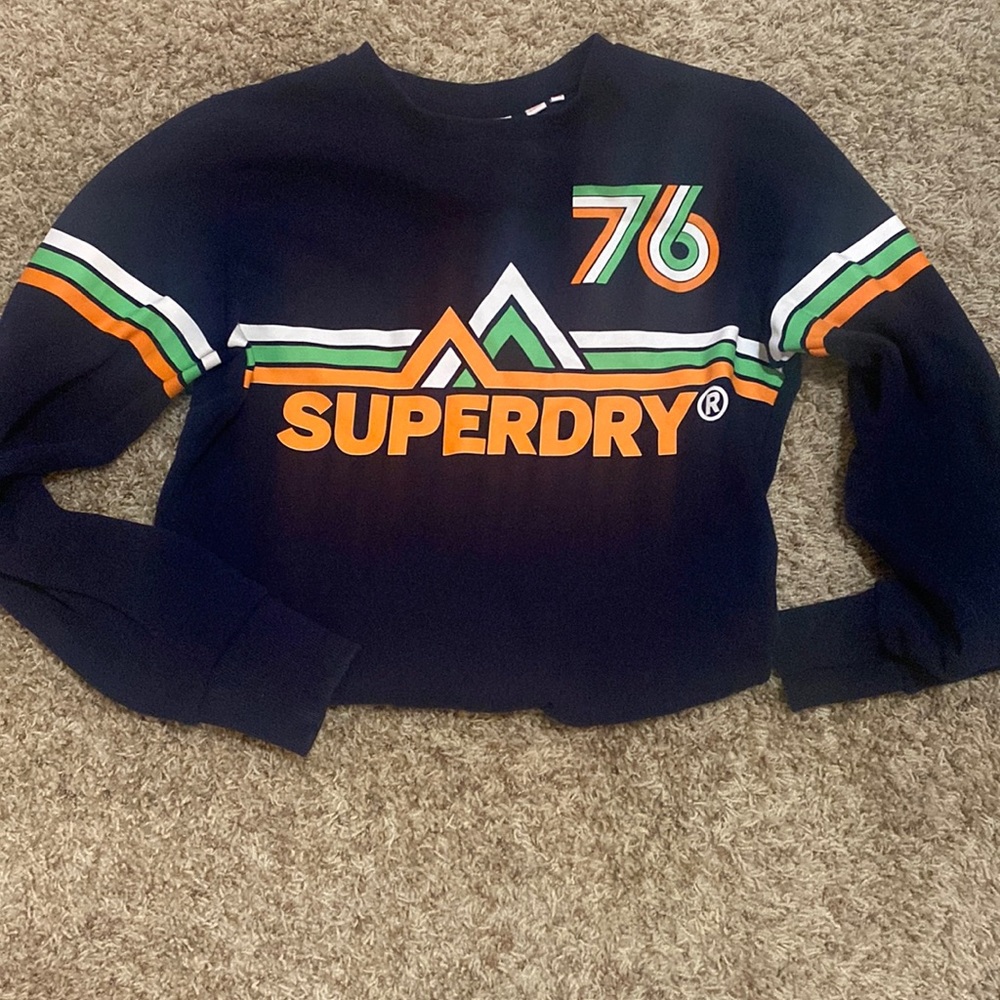 Mens medium Super Dry crew neck sweatshirt. In great condition.